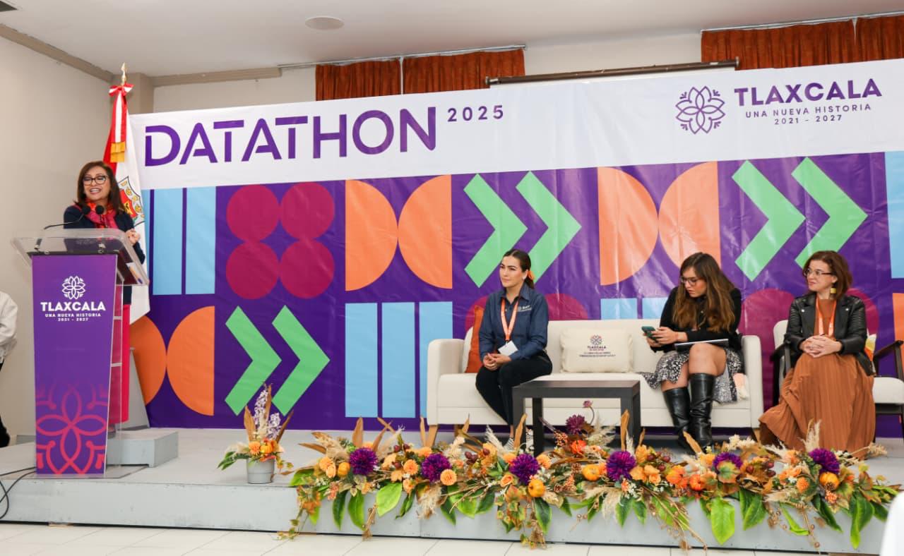 Datathon 2025: Impulsan el empoderamiento de las mujeres con el uso de la tecnología